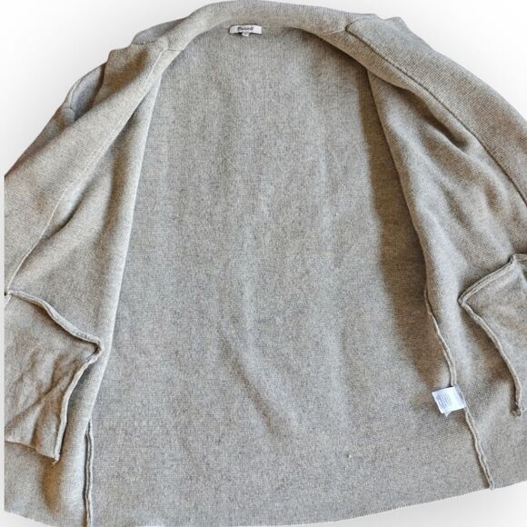 Madewell 100% Merino Wool Gray Cardigan Sweater size M - Picture 3 of 6